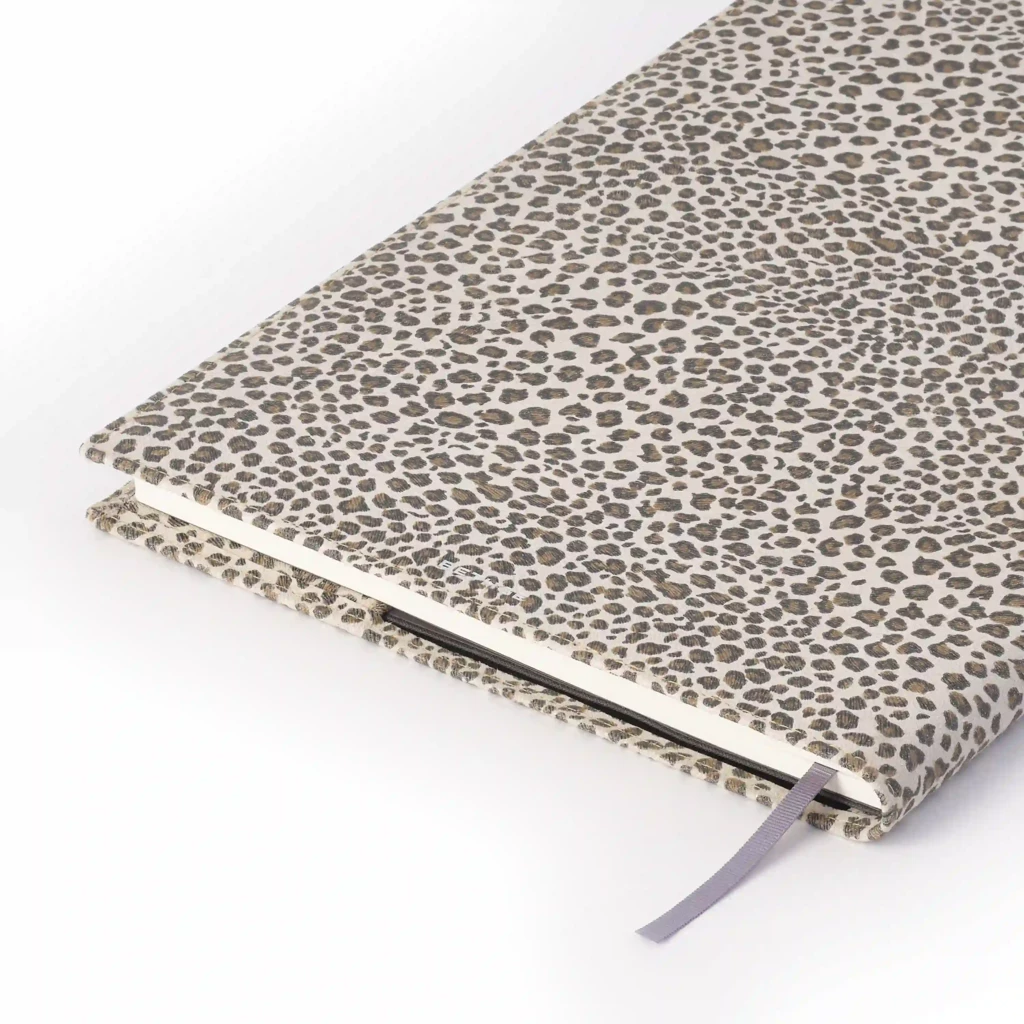 leder_buchhuelle_a4_leo_1 Book cover for DIN A4 books, leather, Leo