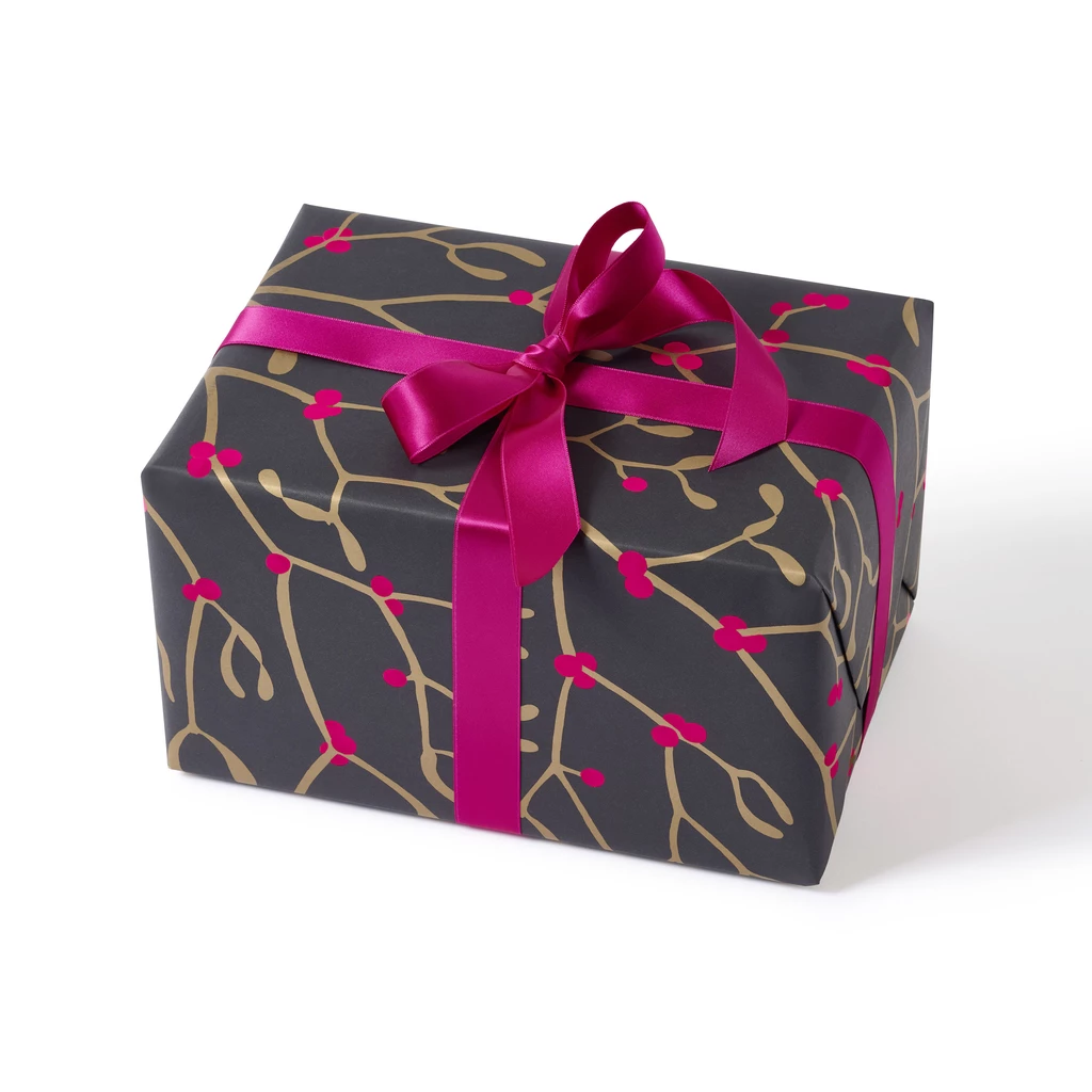 Wrapping paper mistletoe black  50 x 70 cm, 3 sheets