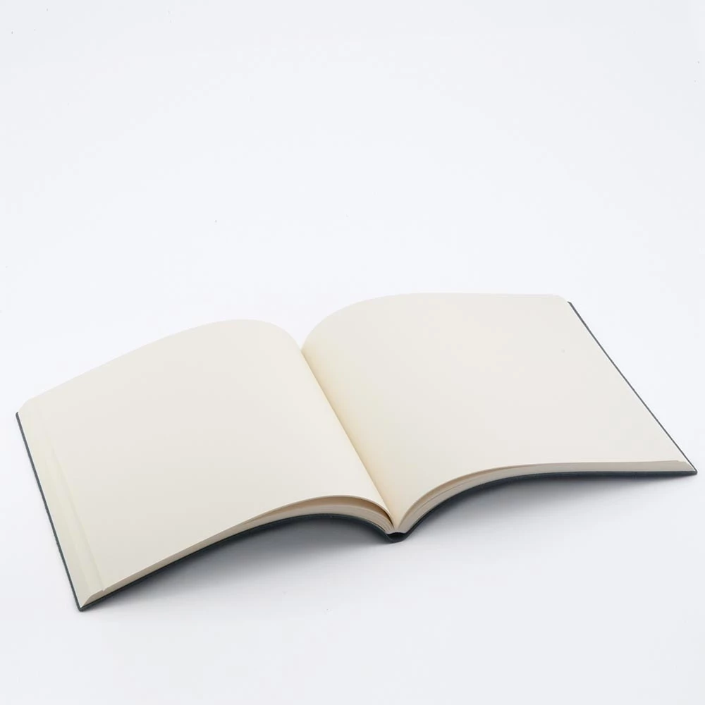 leder_gaestebuch_110_blatt_12 Guest Book, 110 pages, leather, 21x21 cm, black