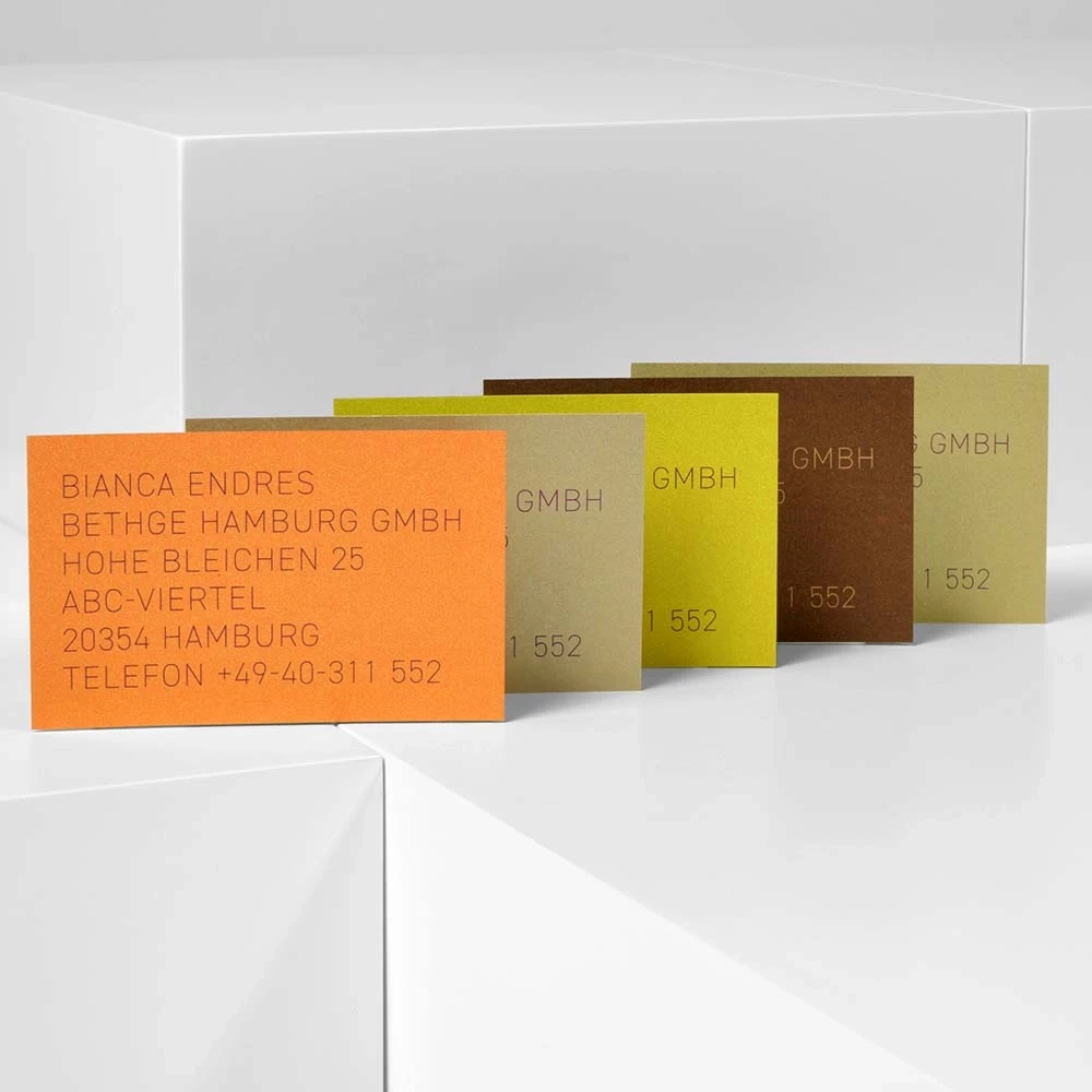 individuelles_visitenkarten-set_gold_3 Custom business card set, gold