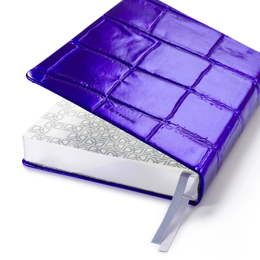 Daily Planner 2027 Violet Leather