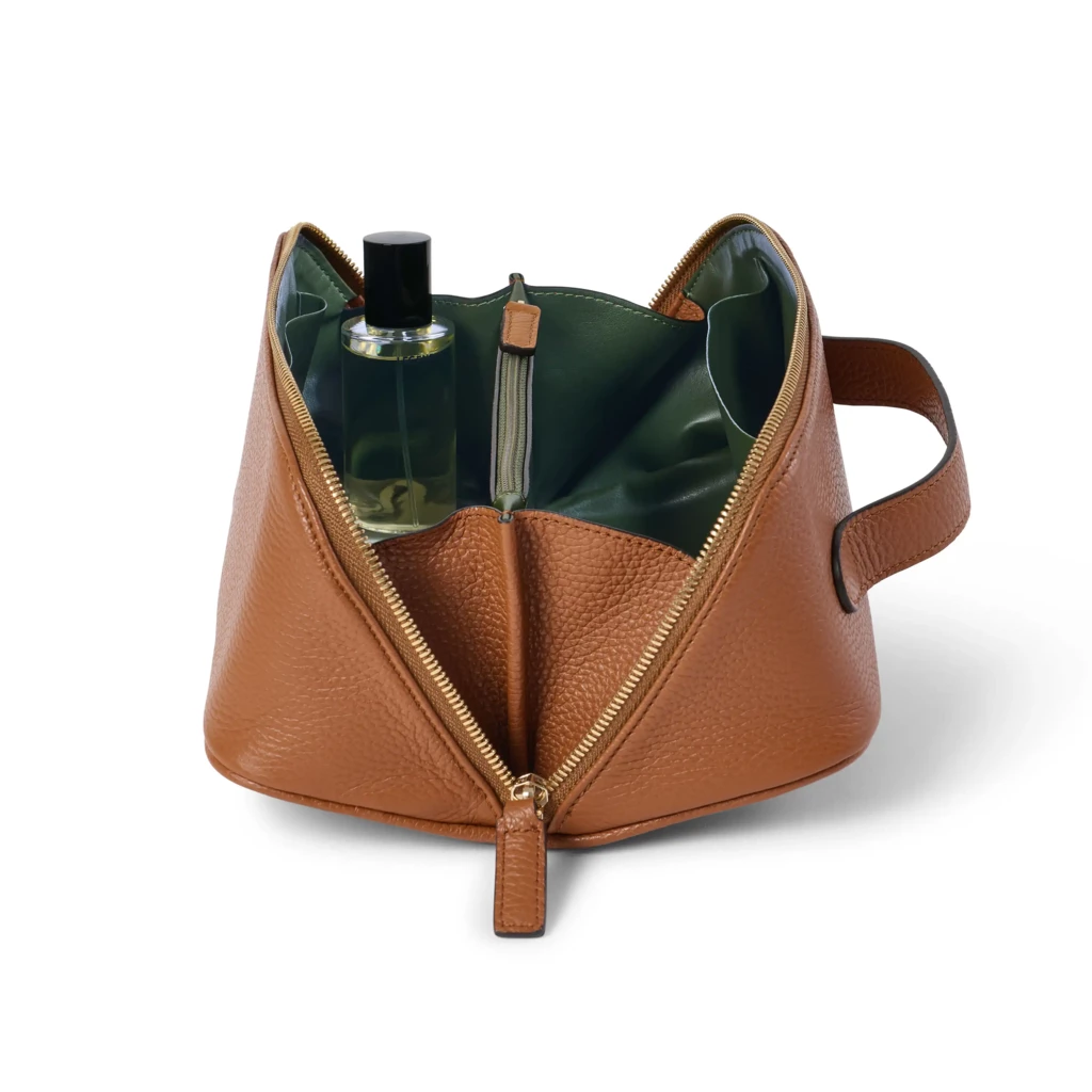 Leather cosmetic bag Adri – handmade in Italy