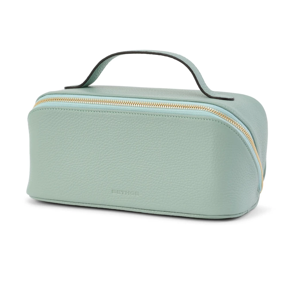 Leather cosmetic bag Adri – handmade in Italy