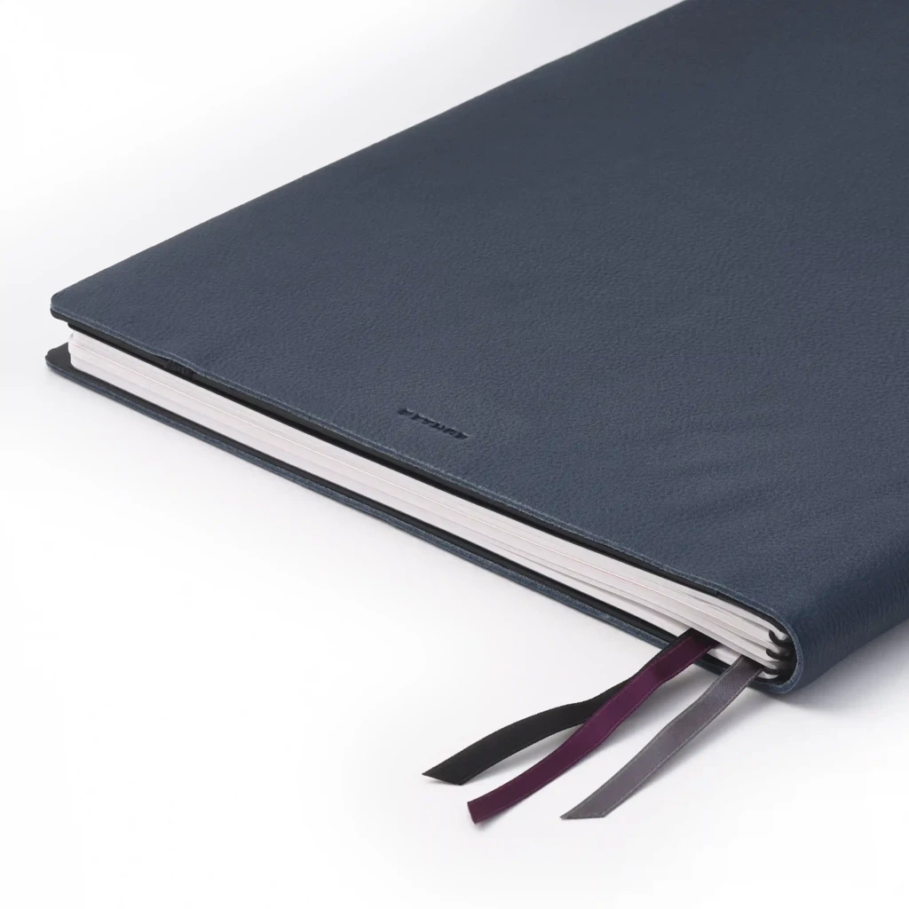 Whitebook Calf Soft leather XLX navy