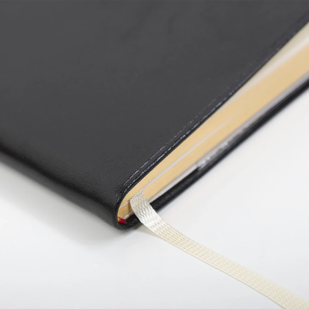Edition C weekly calendar 2026 Verona black Luxury Gold