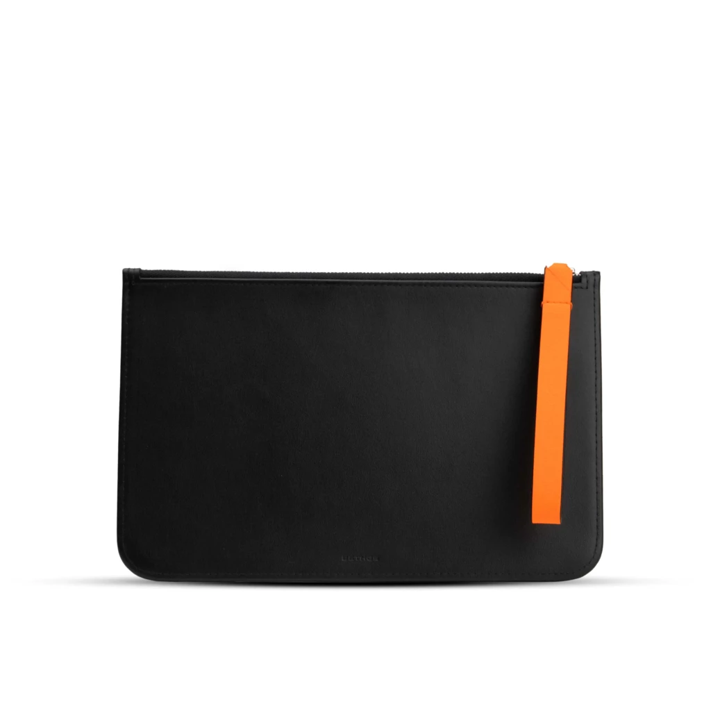 Clutch with zip, deer leather, black