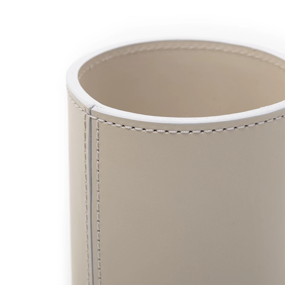 Round pen holder, leather, H 11 cm, D 8.5 cm, light grey