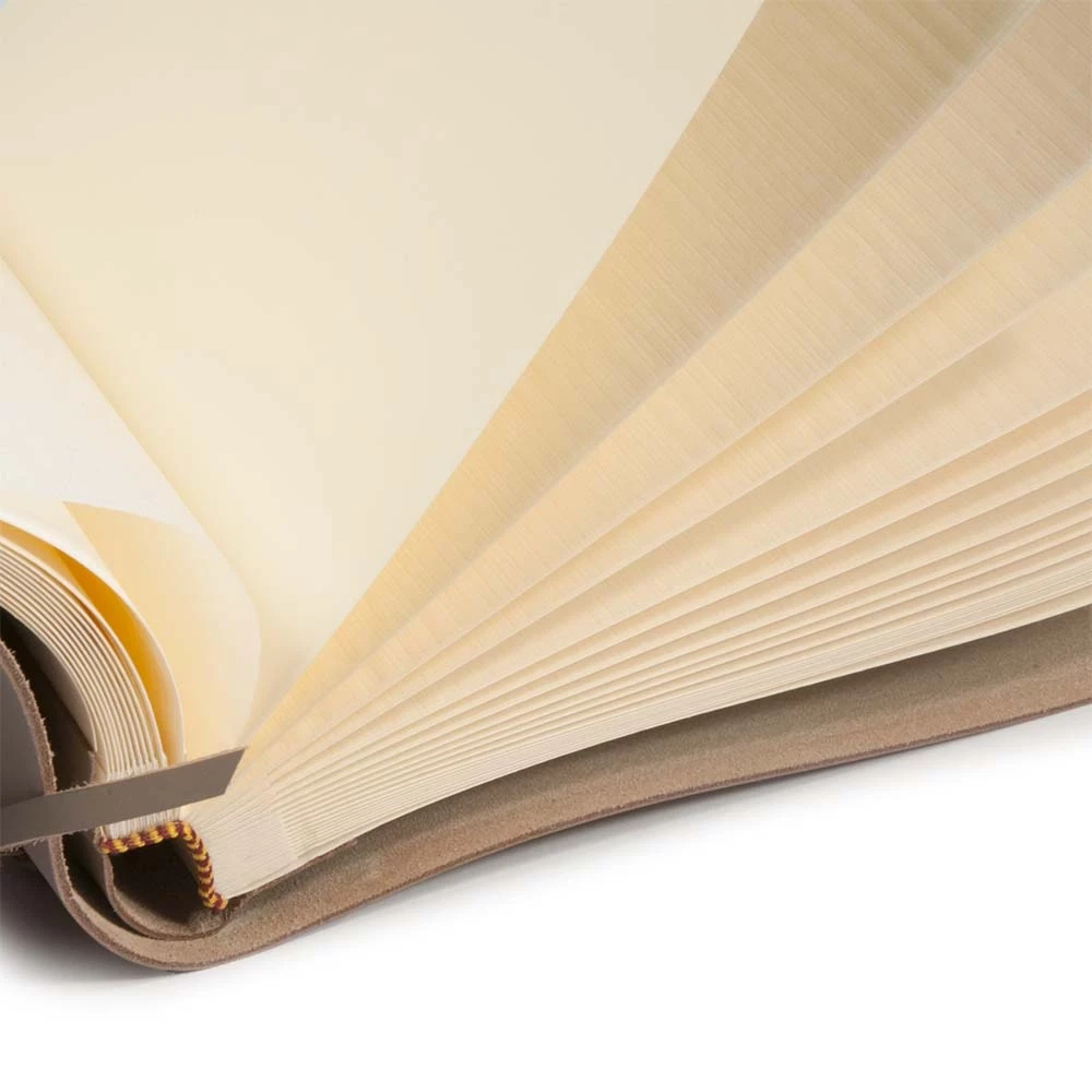 Photo Album, 30 pages, leather, 20.5x15 cm, taupe