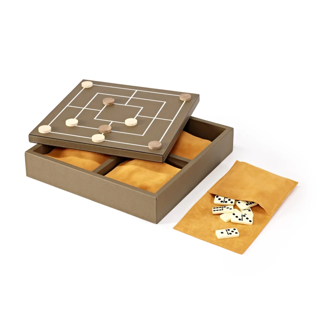 Compendium of Games (chess, dominoes, ...), leather, clay