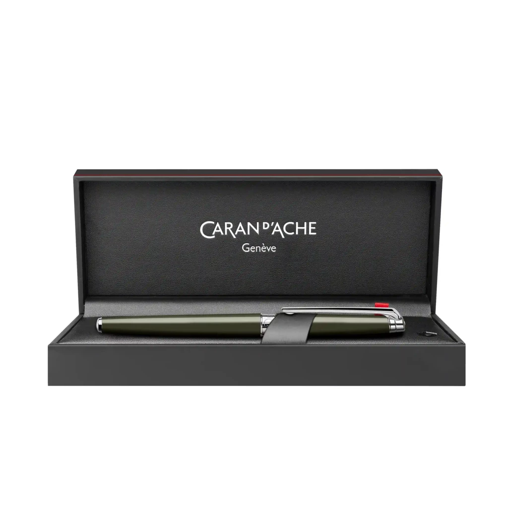 Caran d'Ache Léman Slim Terre  d'Ombre Fountain Pen, nib M