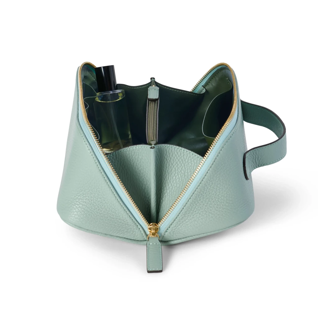 Leather cosmetic bag Adri – handmade in Italy