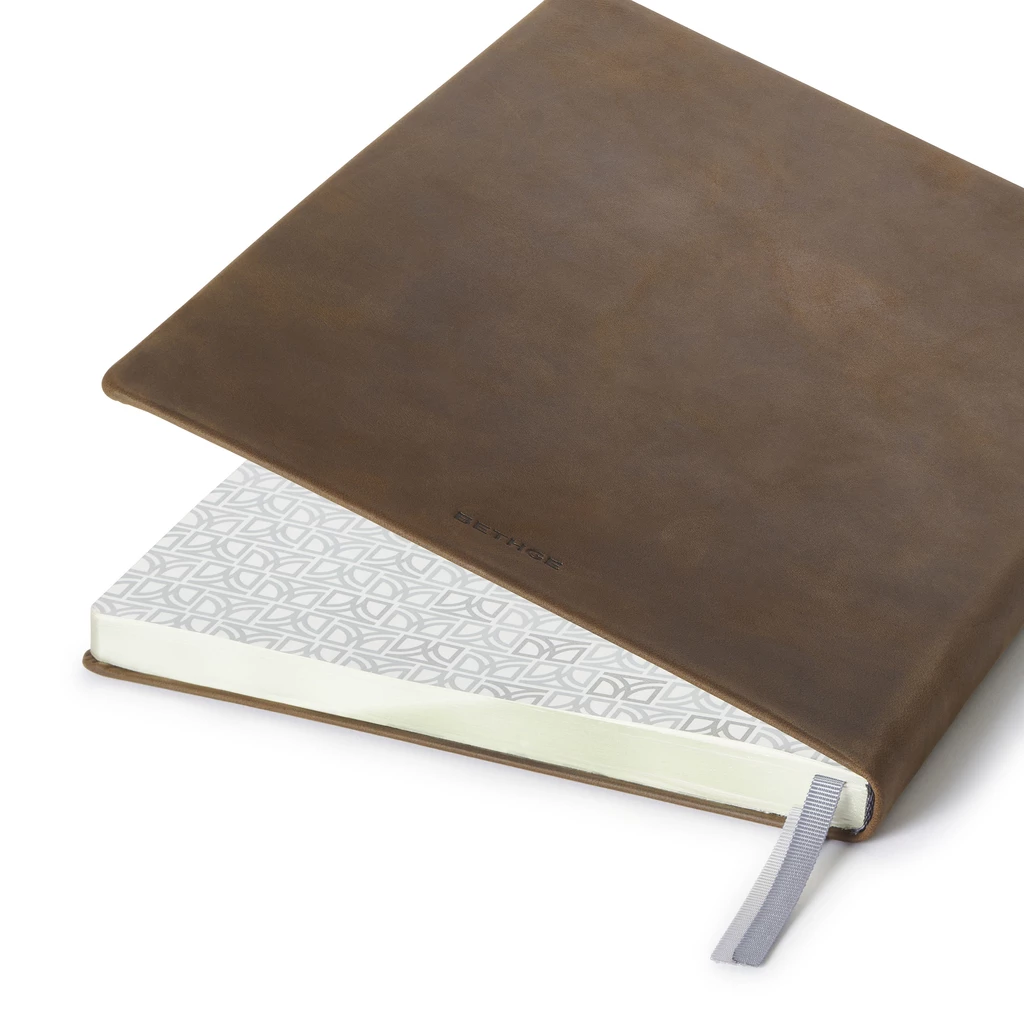 Weekly Planner 2027 Wild Pink Leather