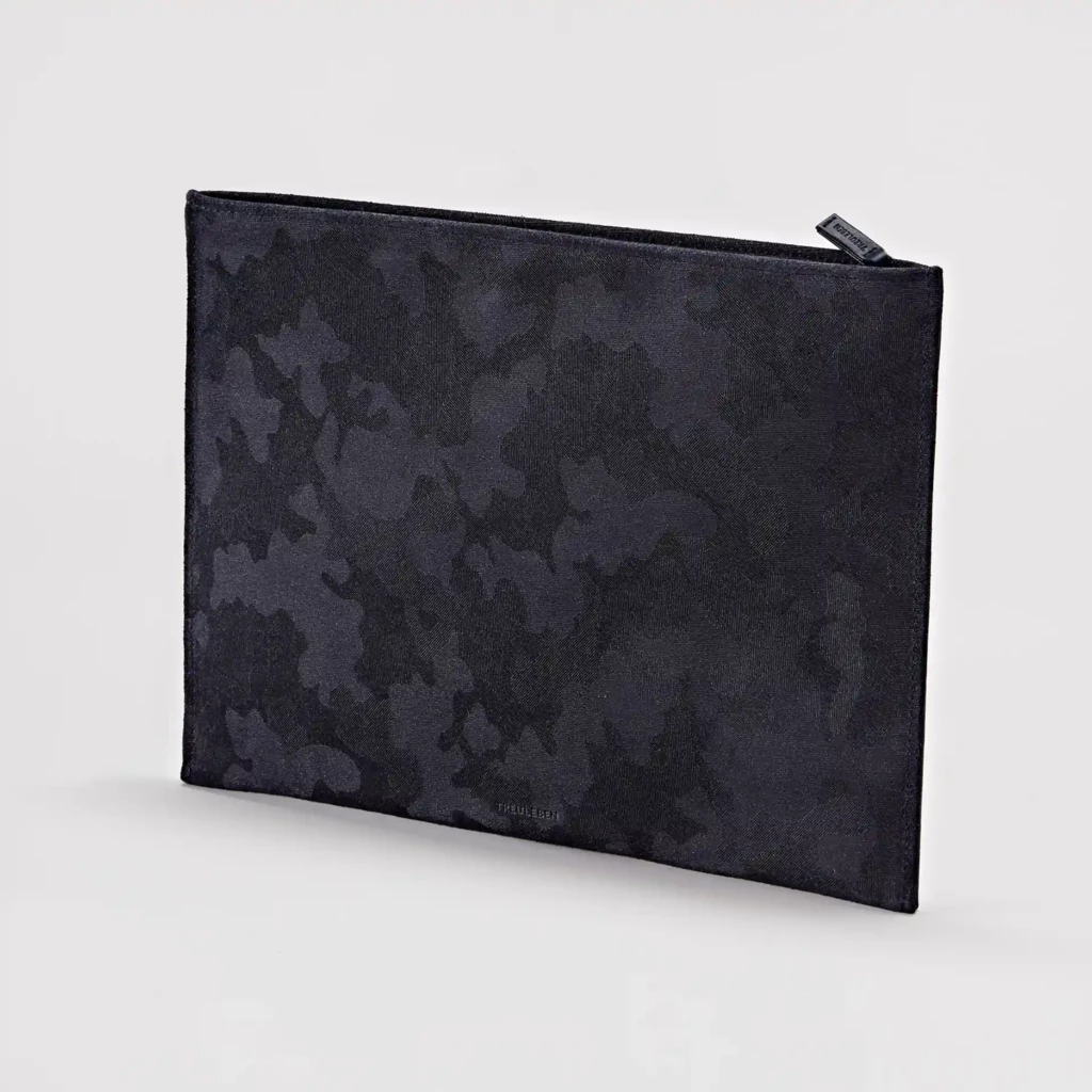 Envelope Pouch Wallaby Hide&Seek