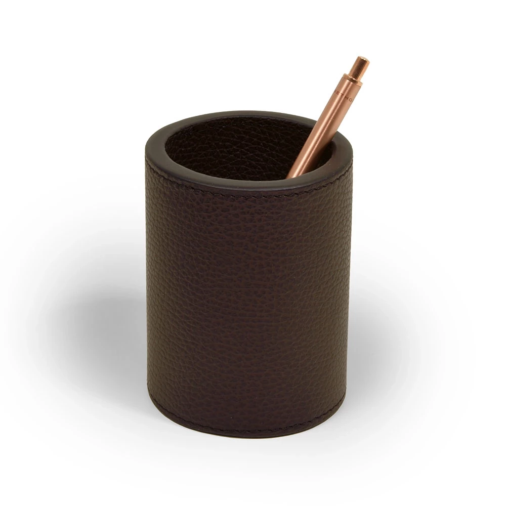 Round pen holder, deer leather, H 10 cm, D 7.5 cm, mocha