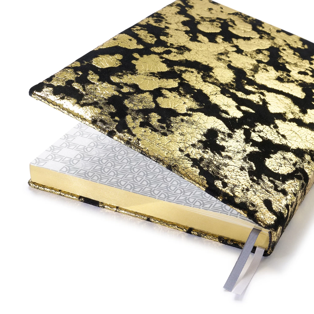Daily Planner 2027 Black Gold Leather