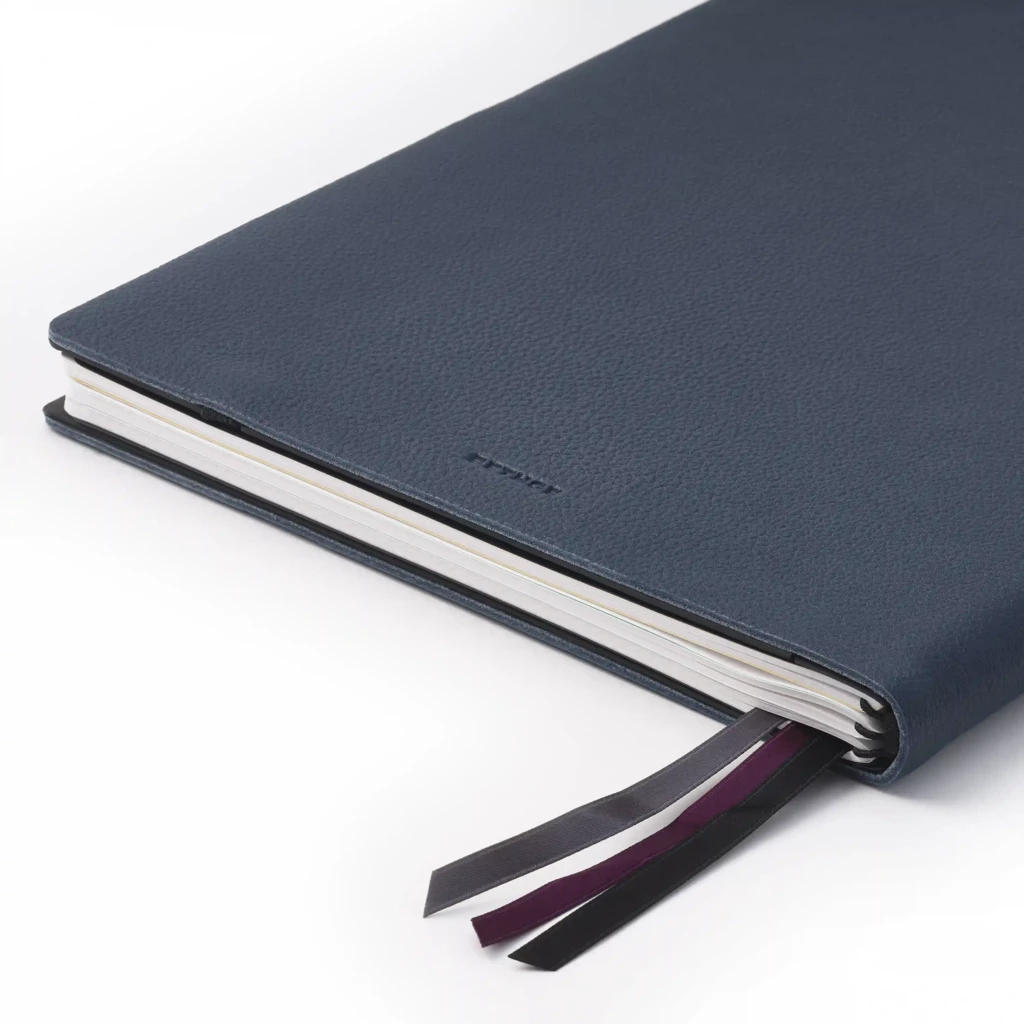 Whitebook Calf Soft leather LX navy