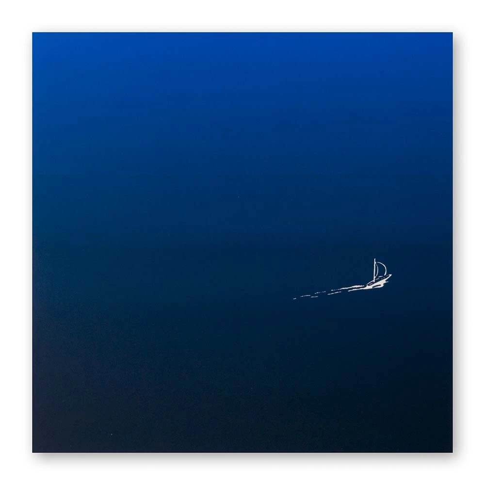 Greeting card spray gradient blue