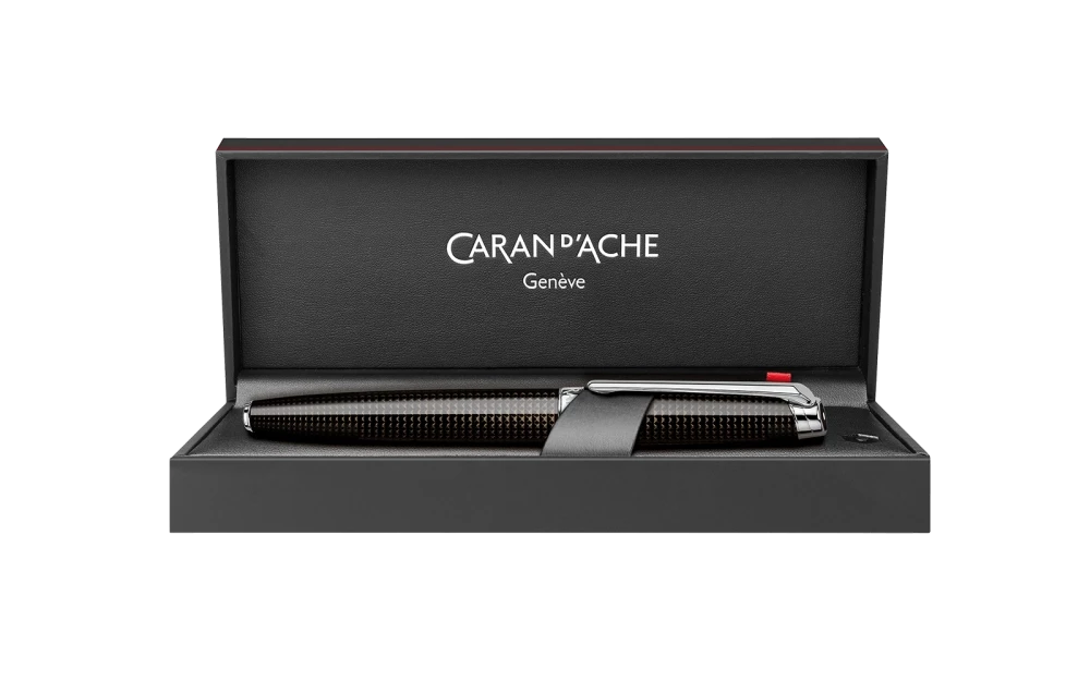 caran_dache_fuellfederhalter_leman_de_nuit_schwarz_3 Caran d'Ache Léman De Nuit Fountain Pen, black, nib M